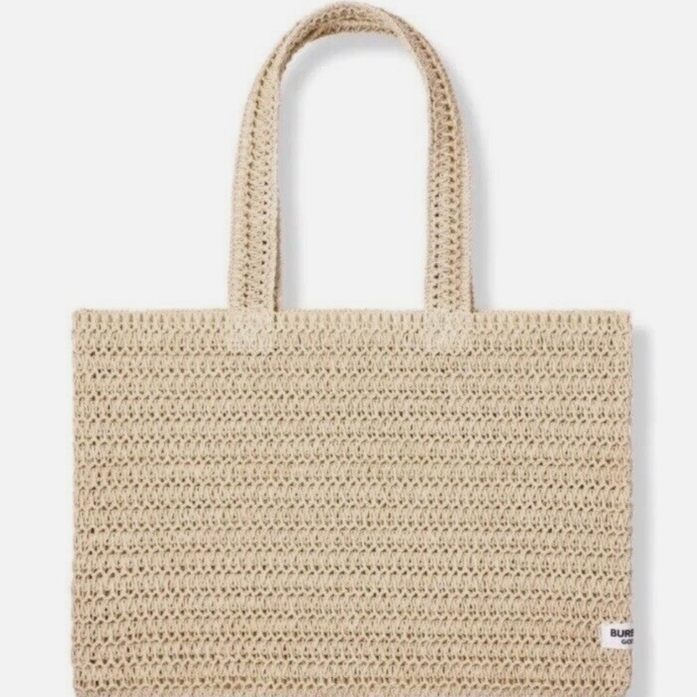 BURBERRY Goddess Tote Bag Raffia Straw Beach NEW